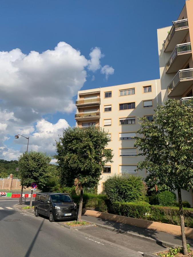 Grand Appartement A Louer Vue Sur Seine 믈룅 외부 사진